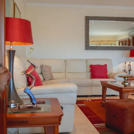 Large Modern Ponta Delgada Apartment Exterior photo